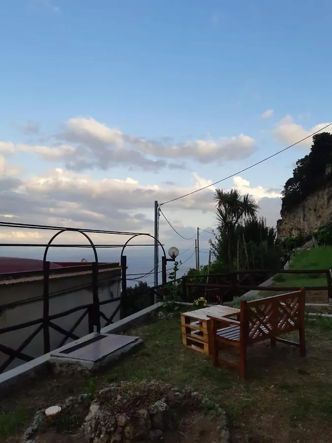 アマルフィ La Casa Nella Rocciaヴィラ 0*,