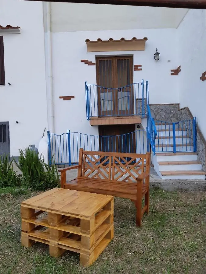アマルフィ La Casa Nella Rocciaヴィラ 別荘
